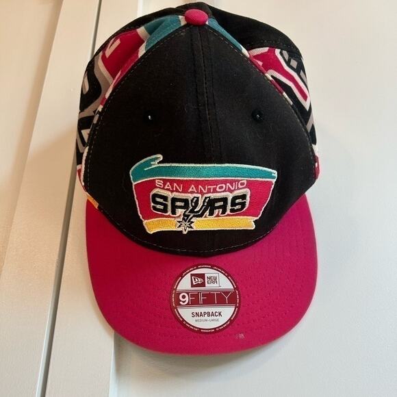 San Antonio Spurs Hat by New Era Cap / 9FIFTY - Picture 1 of 5